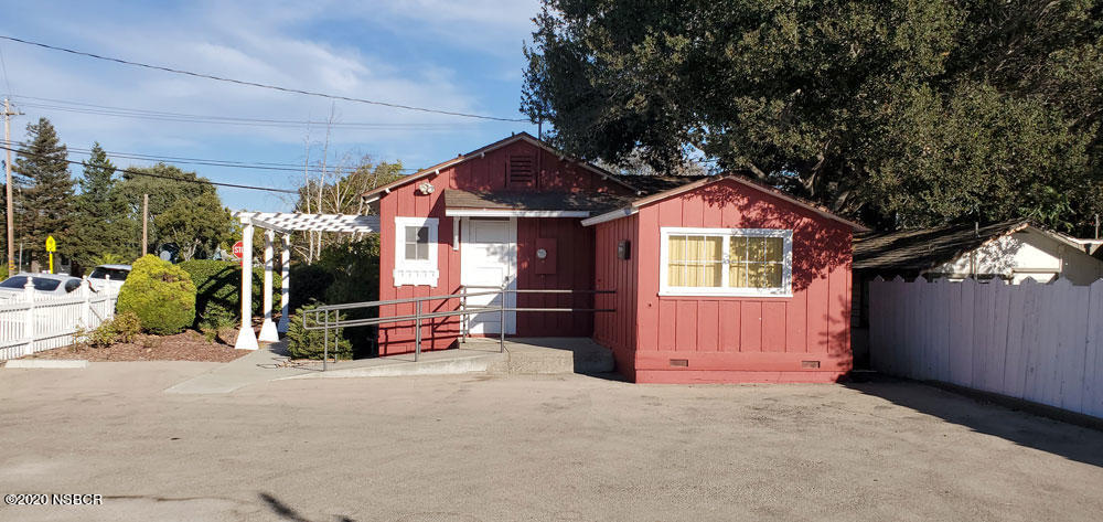 533 Atterdag Road Solvang, CA 93463 - Photo 3 of 7 3-Back-of-Buildling-MLS
