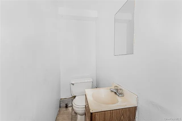 $749,999 | 759 East 218th Street | Williamsbridge