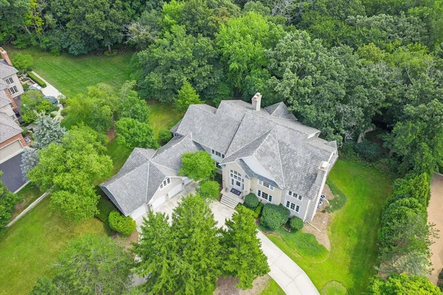 $1,890,000 | 3 Hillburn Court, North Barrington, IL 60010