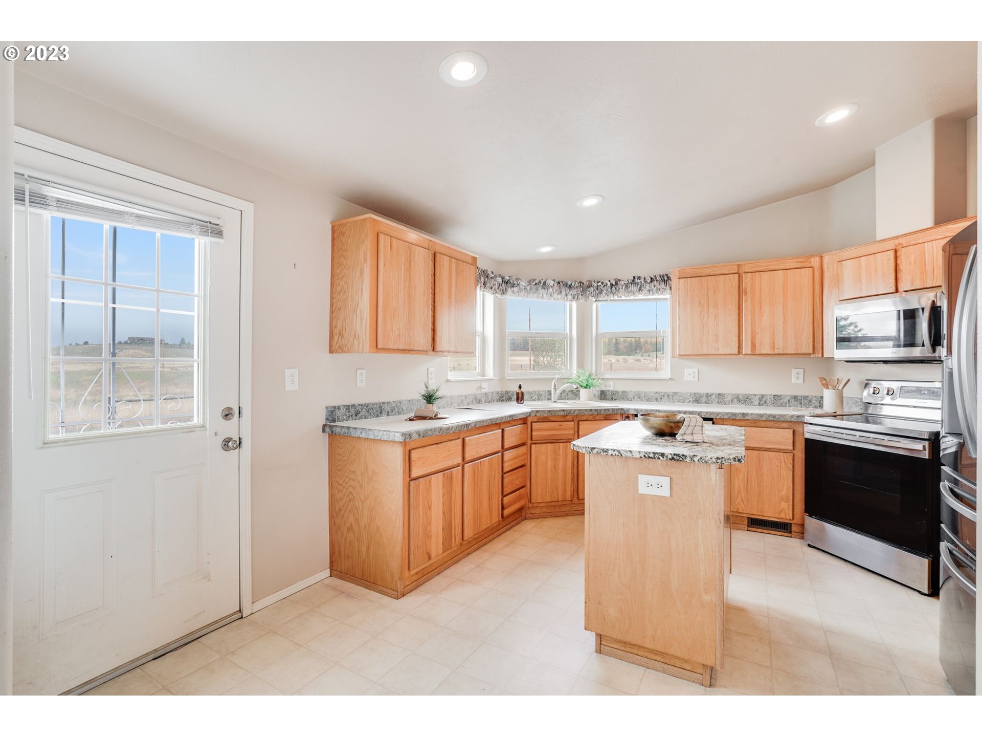 86 Tucker Hill Road Goldendale, WA 98620 - Photo 9 of 41 Gallery Image 9