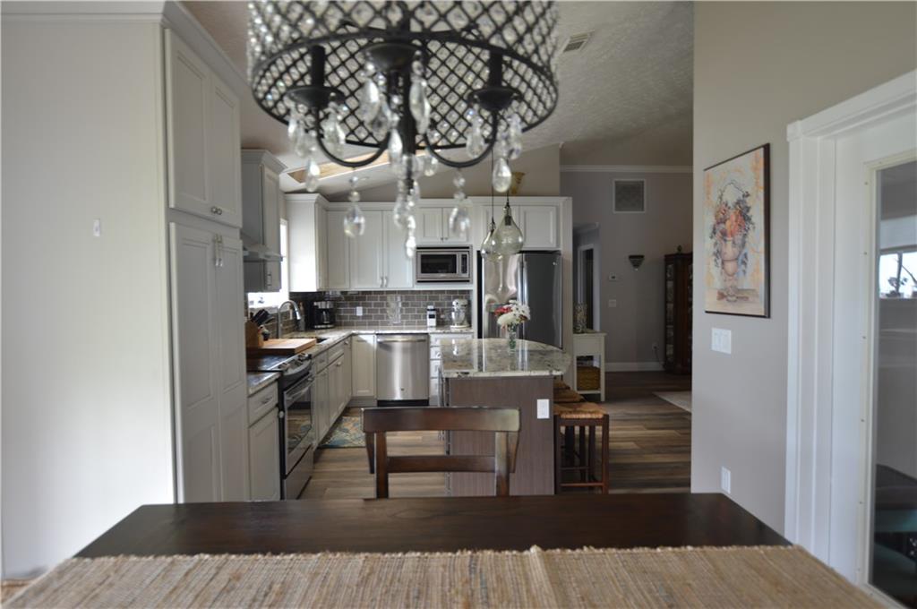 1704 Southwest Dyer Point Road Palm City, FL 34990 - Photo 11 of 43 Gallery Image 11
