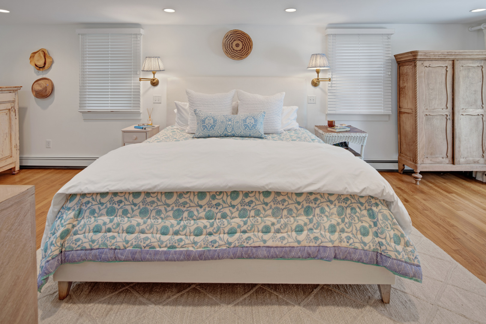 5 Hillman Drive Edgartown, MA 02539 - Photo 15 of 34 a large bed sitting in a bedroom next to a window