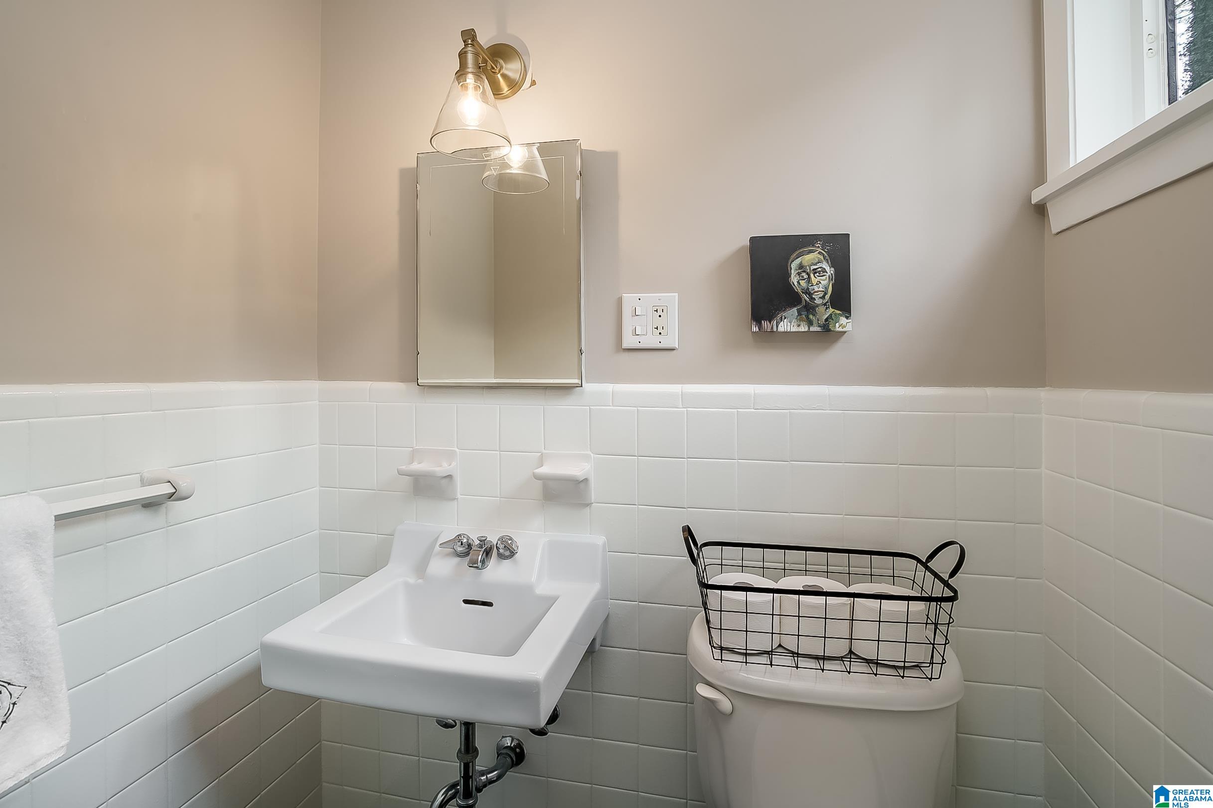 912 Irving Road Birmingham, AL 35209 - Photo 24 of 40