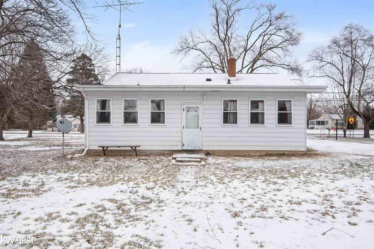 7468 Sharp Road Swartz Creek, MI 48473 - Photo 18 of 35 50064596-17.JPG