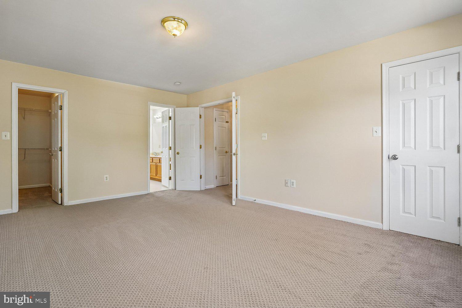 14677 Cloverdale Road Woodbridge, VA 22193 - Photo 38 of 72 Primary Bedroom