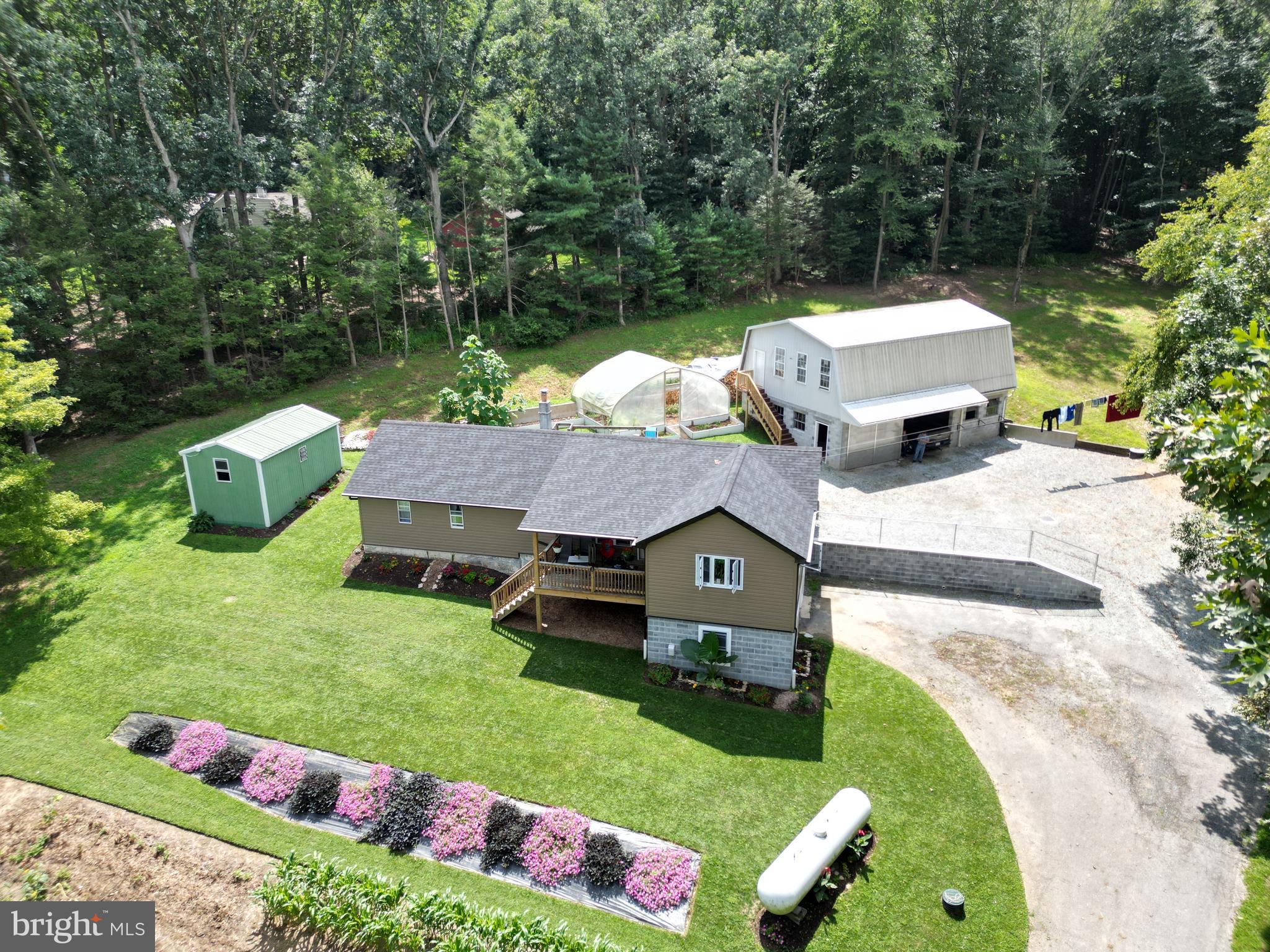 16 Schoolhouse Road Kirkwood, PA 17536 - Photo 2 of 44