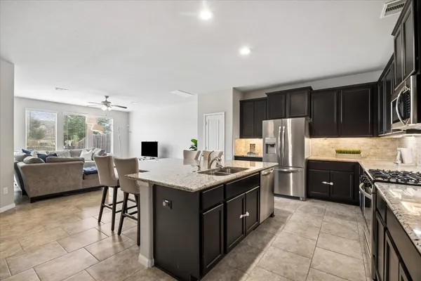 $285,000 | 3404 Orch Brg Lane, Rosenberg, TX 77471