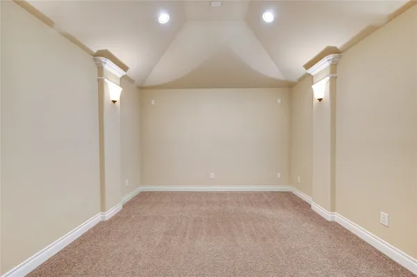 $3,180 | 4623 Montcliff Bend Lane, Sugar Land, TX 77479
