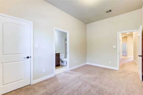 $3,180 | 4623 Montcliff Bend Lane, Sugar Land, TX 77479