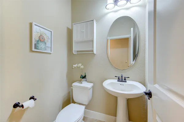 $3,180 | 4623 Montcliff Bend Lane, Sugar Land, TX 77479