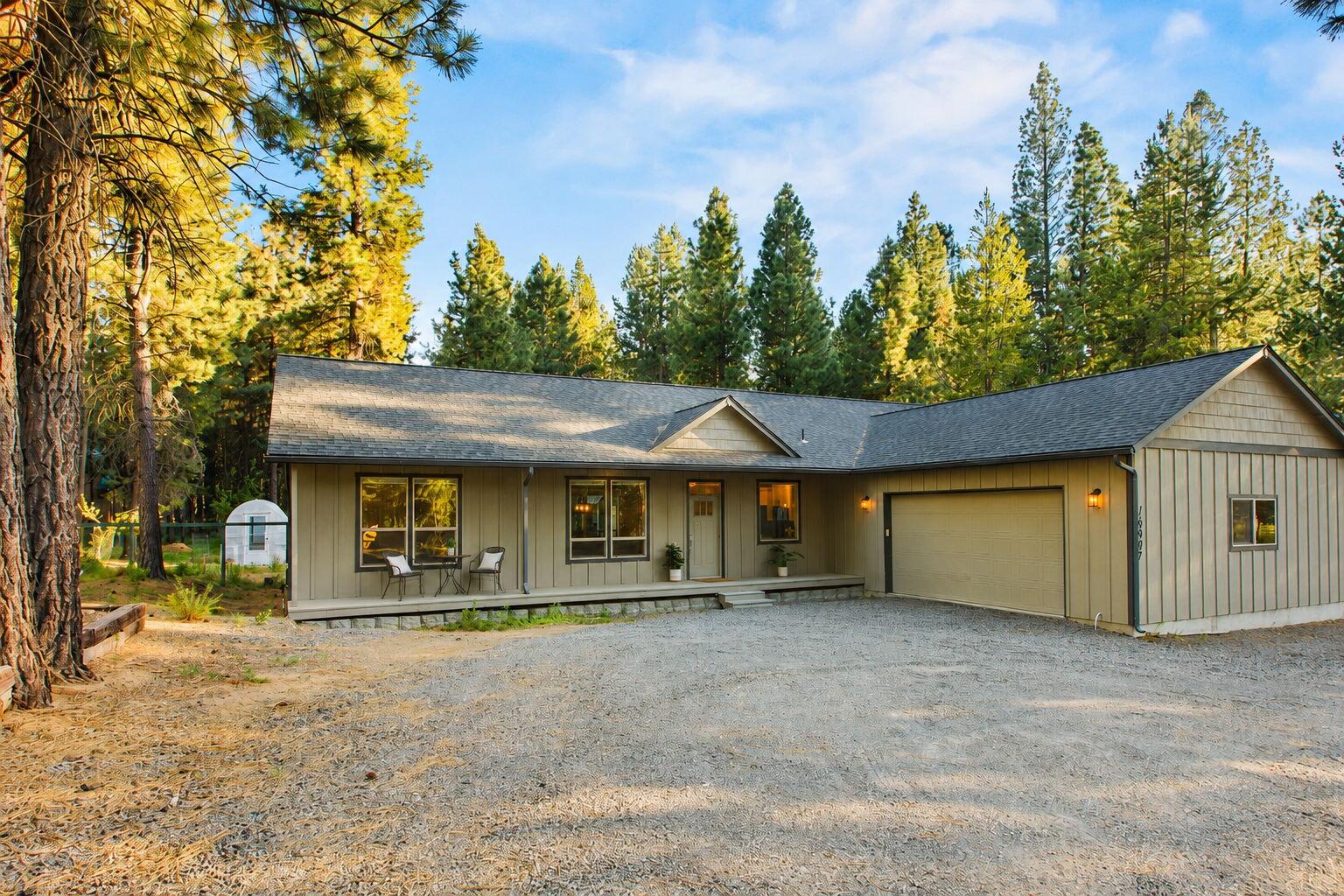 16907 Indio Road Bend, OR 97707 - Photo 1 of 46