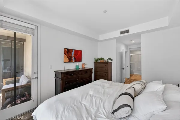 $4,000 | 150 The Promenade North, Unit 415, Long Beach, CA 90802