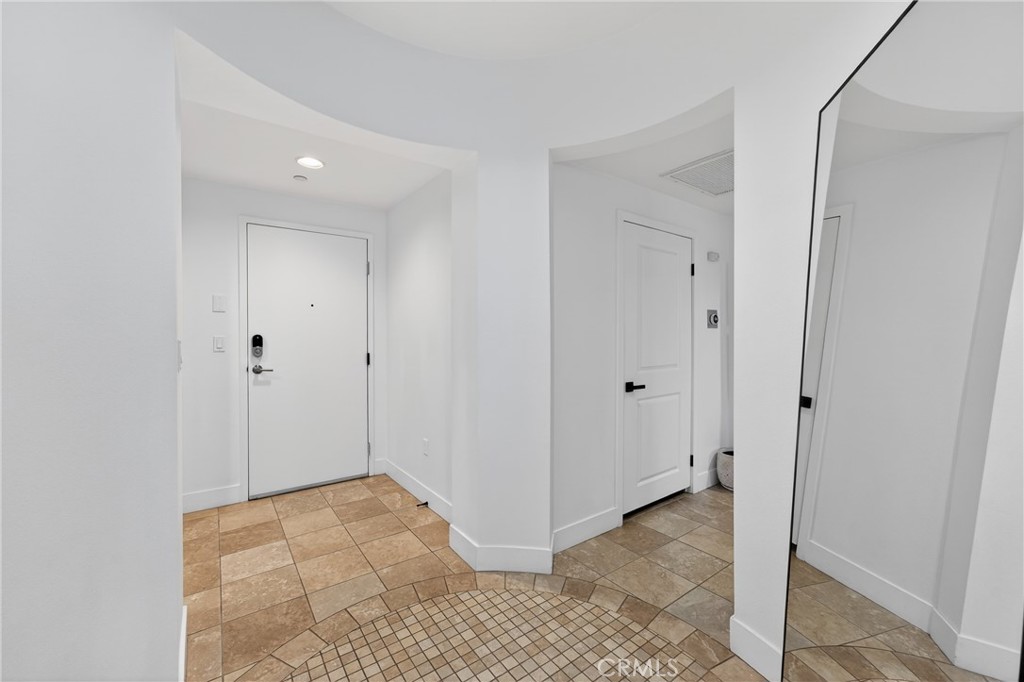 150 The Promenade North, Unit 415 Long Beach, CA 90802 - Photo 4 of 46 a view of room
