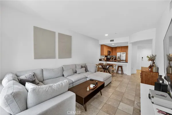 $4,000 | 150 The Promenade North, Unit 415, Long Beach, CA 90802