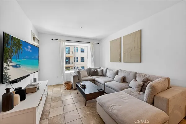$4,000 | 150 The Promenade North, Unit 415, Long Beach, CA 90802