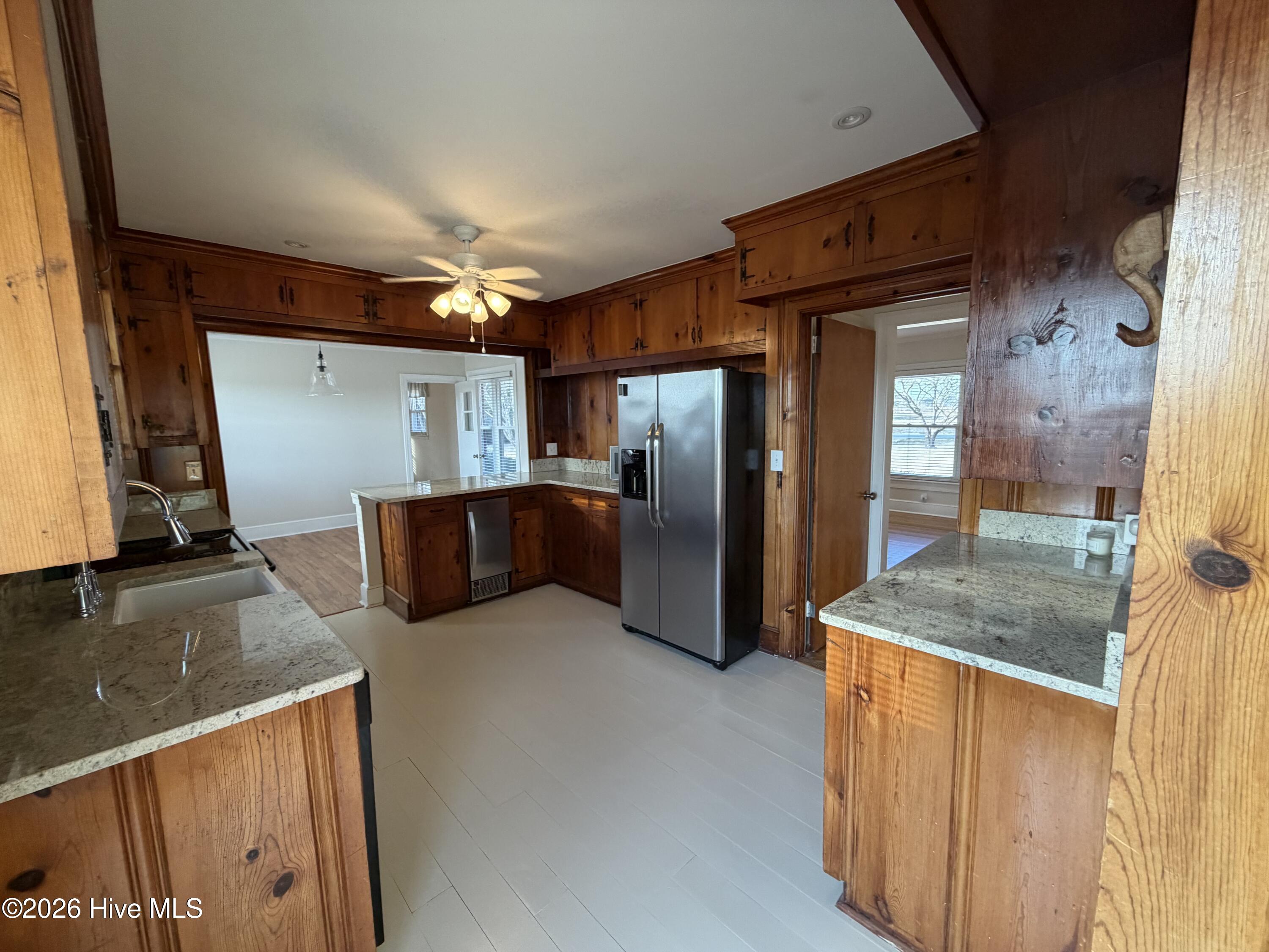 911 Cunningham Road Kinston, NC 28501 - Photo 7 of 33 IMG_9348