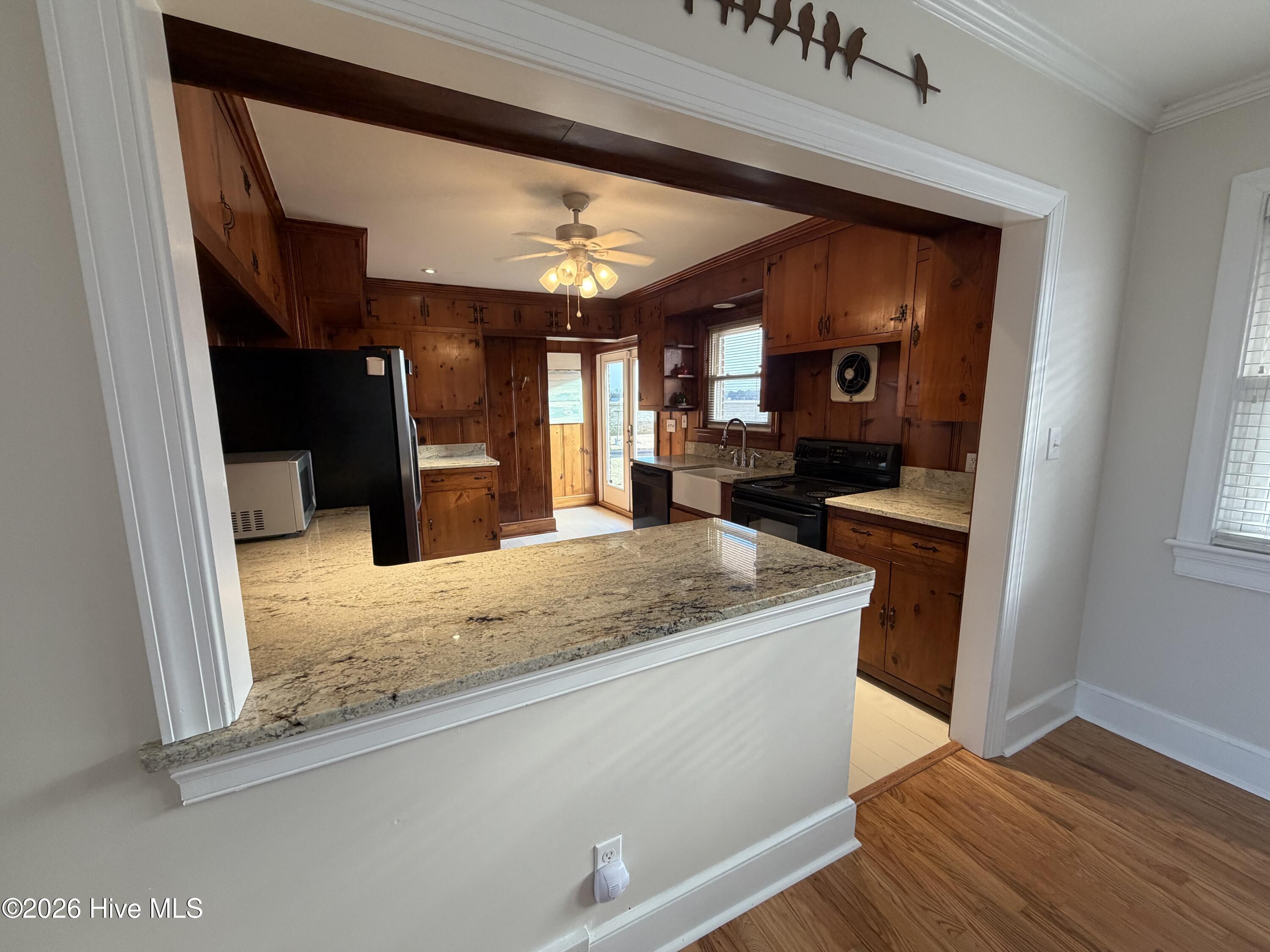 911 Cunningham Road Kinston, NC 28501 - Photo 8 of 33 IMG_9352