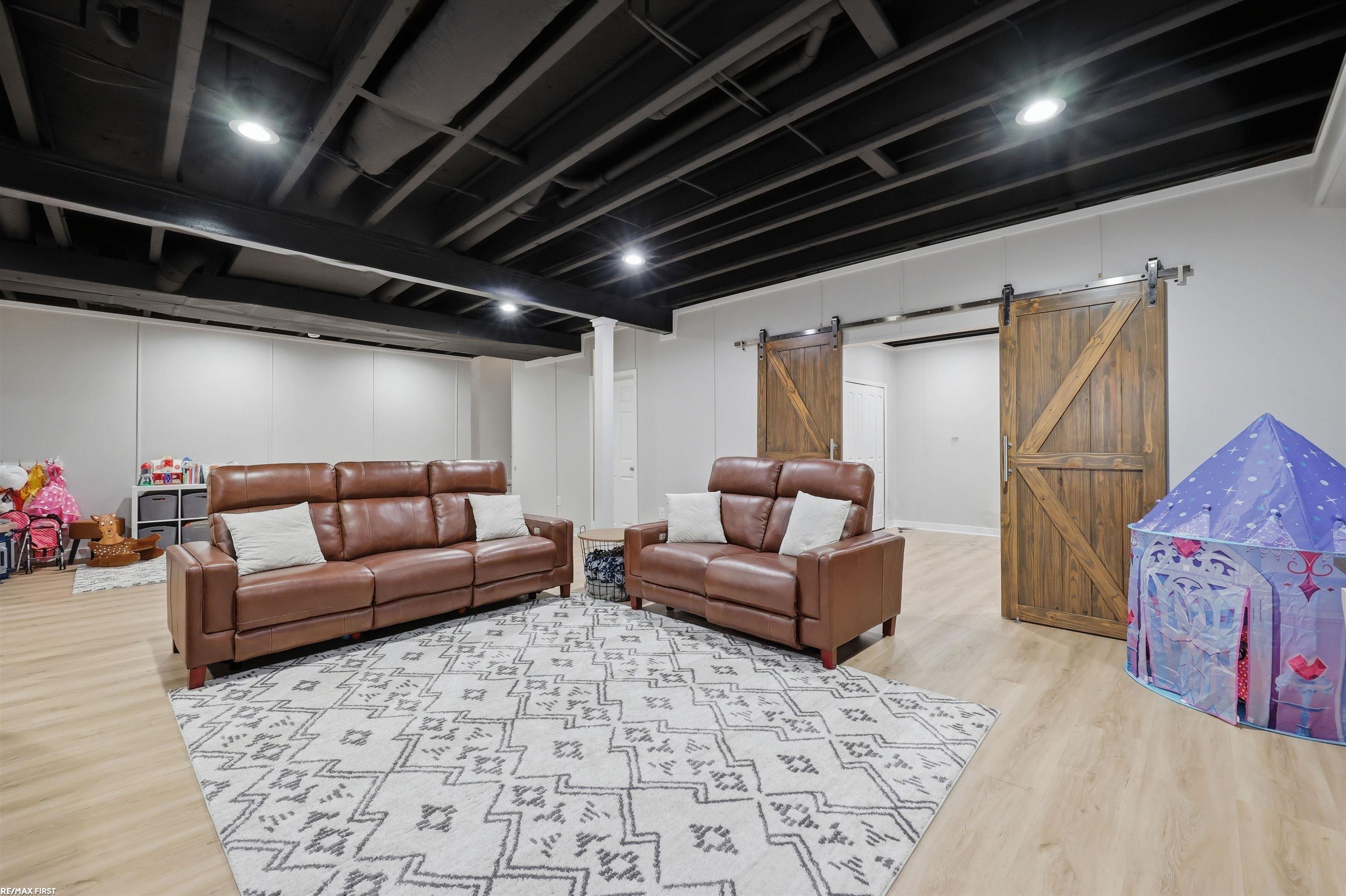 22350 Brantingham Road Macomb, MI 48044 - Photo 42 of 58