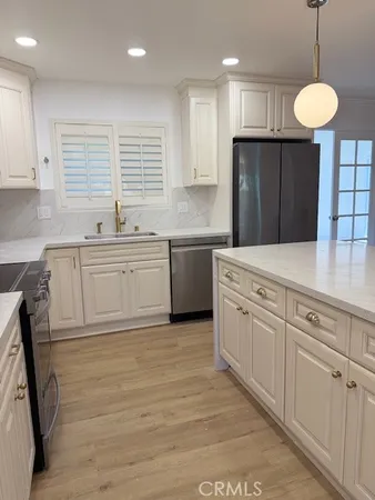 $1,200,000 | 1670 Alta Vista Drive, Vista, CA 92084