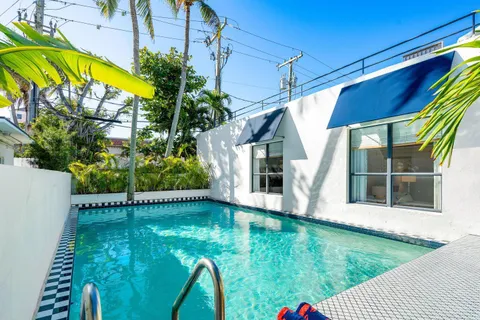 $8,895,000 | 162 Peruvian Avenue, Palm Beach, FL 33480