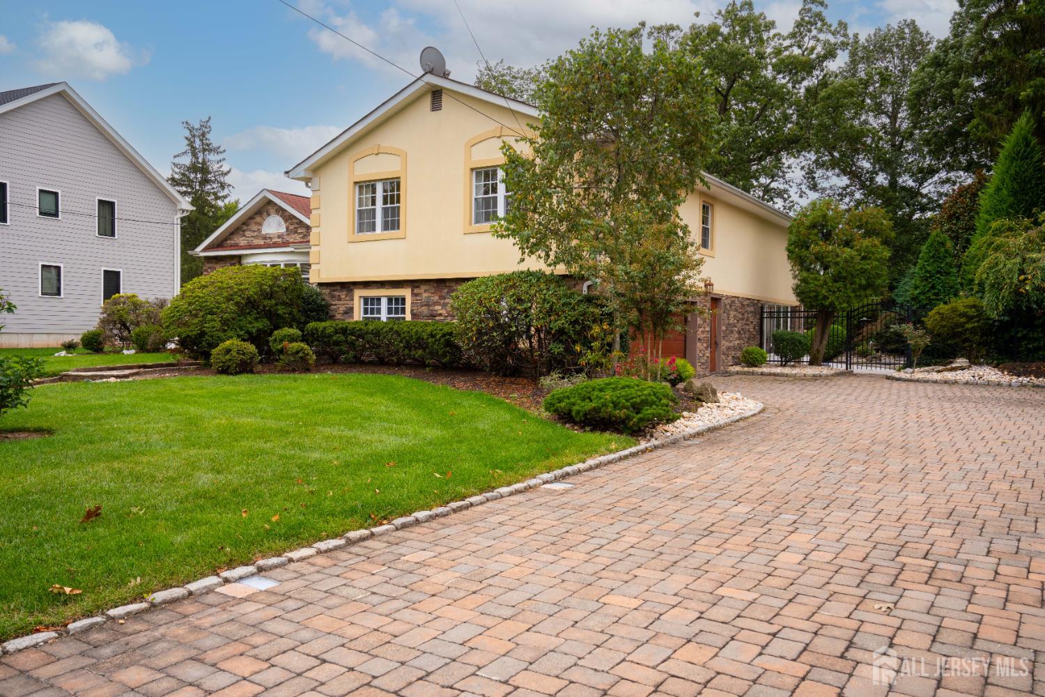 36 Clive Hills Road Edison, NJ 08820 - Photo 50 of 51