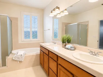 $649,900 | 5300 Kungsting Way, Elk Grove, CA 95757