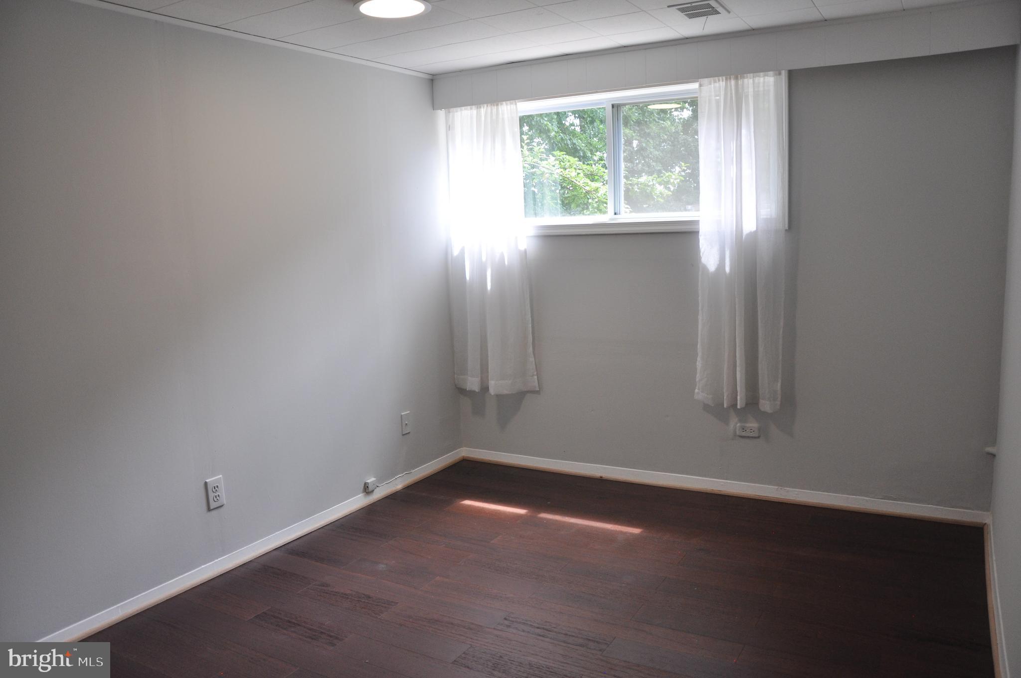 7914 Ellet Road Springfield, VA 22151 - Photo 22 of 27