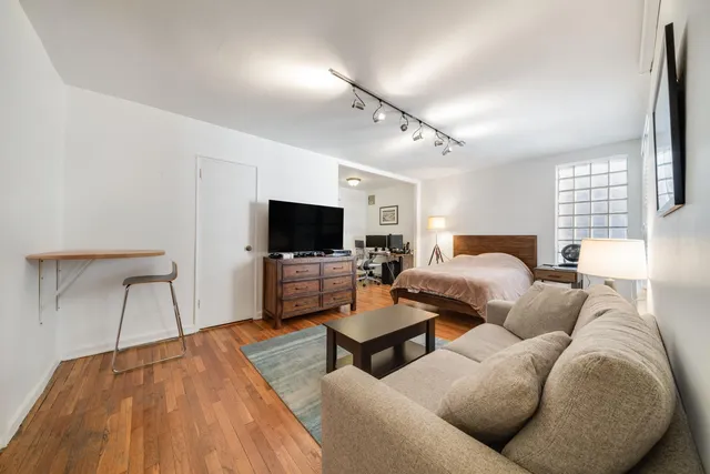 $399,000 | 50-54 East 8th Street, Unit 6L | Greenwich Village
