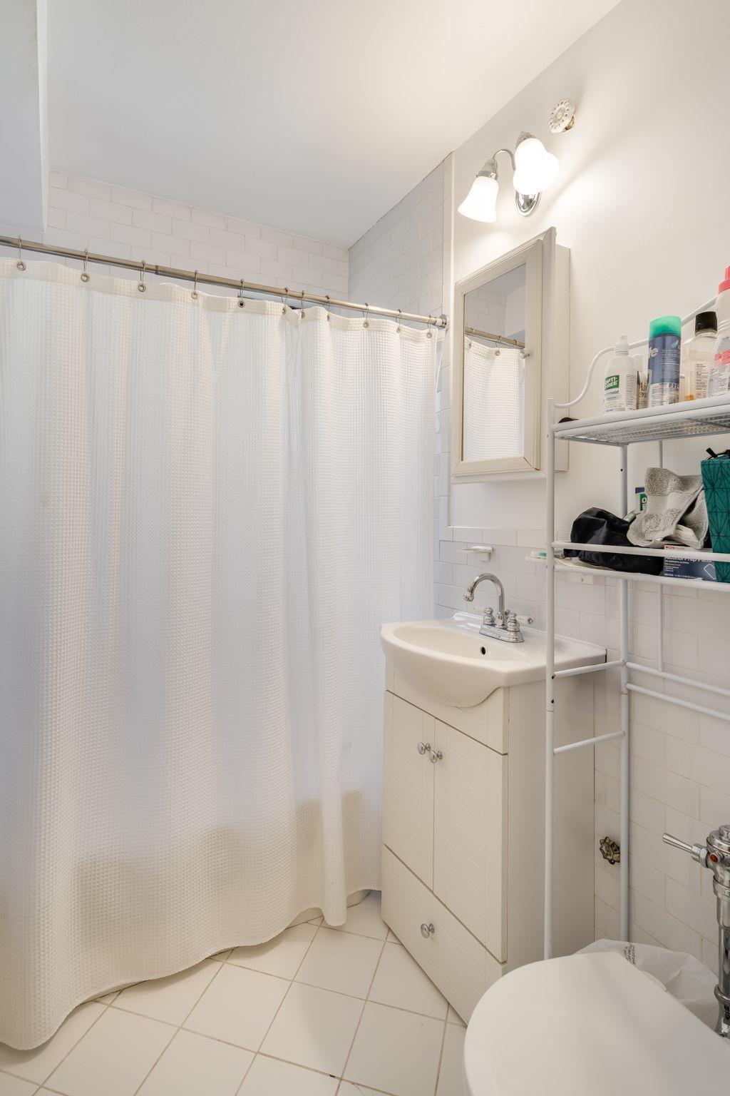 50-54 East 8th Street, Unit 6L Manhattan, NY 10003 - Photo 7 of 11