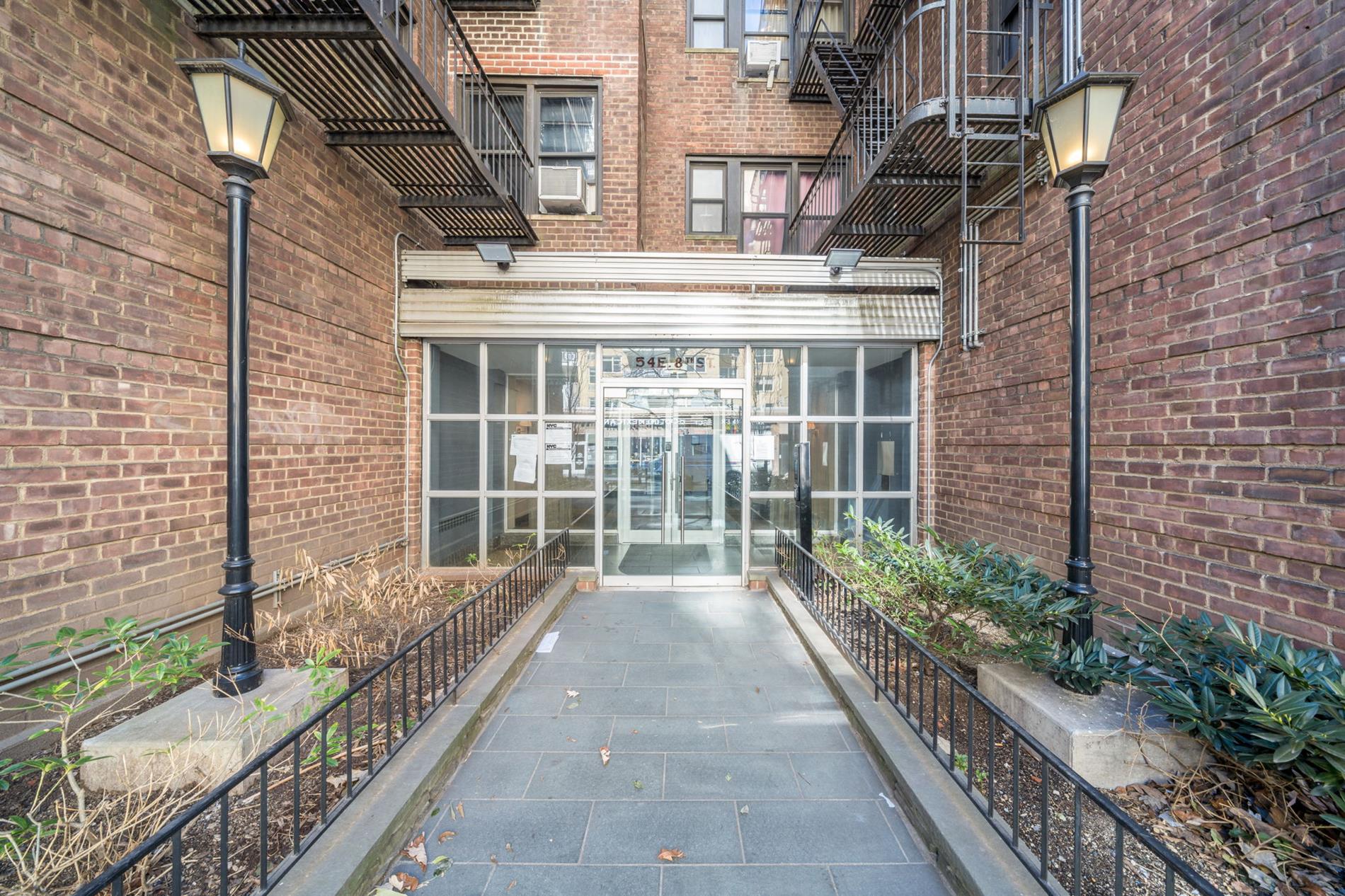 50-54 East 8th Street, Unit 6L Manhattan, NY 10003 - Photo 10 of 11