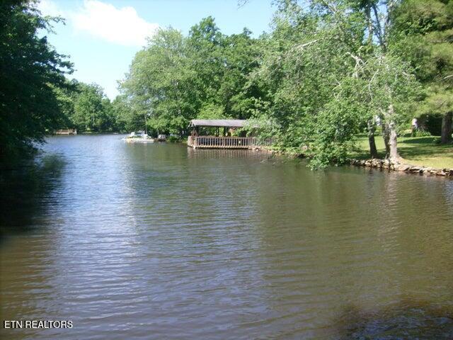 1564 Cherokee Road East Crossville, TN 38572 - Photo 9 of 14 Put your boat in here!