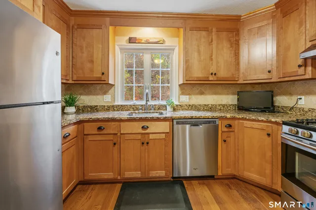 $369,900 | 49 Quarry Village Road, Unit 49, Cheshire, CT 06410