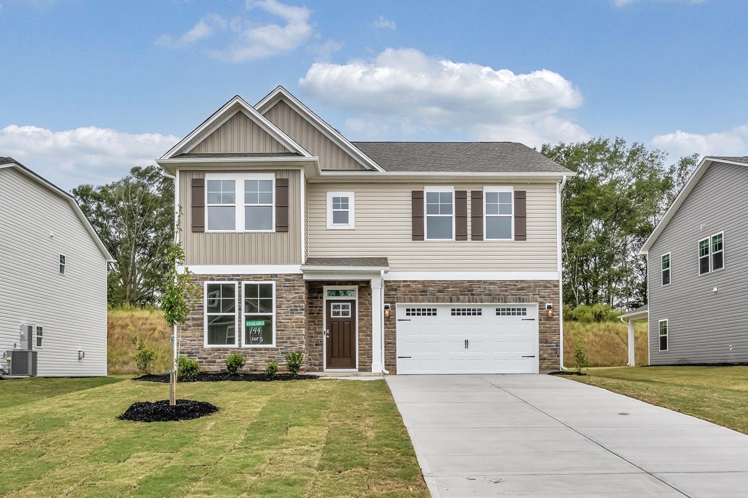 144 Hunter Ridge Drive Boiling Springs, SC 29316 - Photo 1 of 26 Gallery Image 1