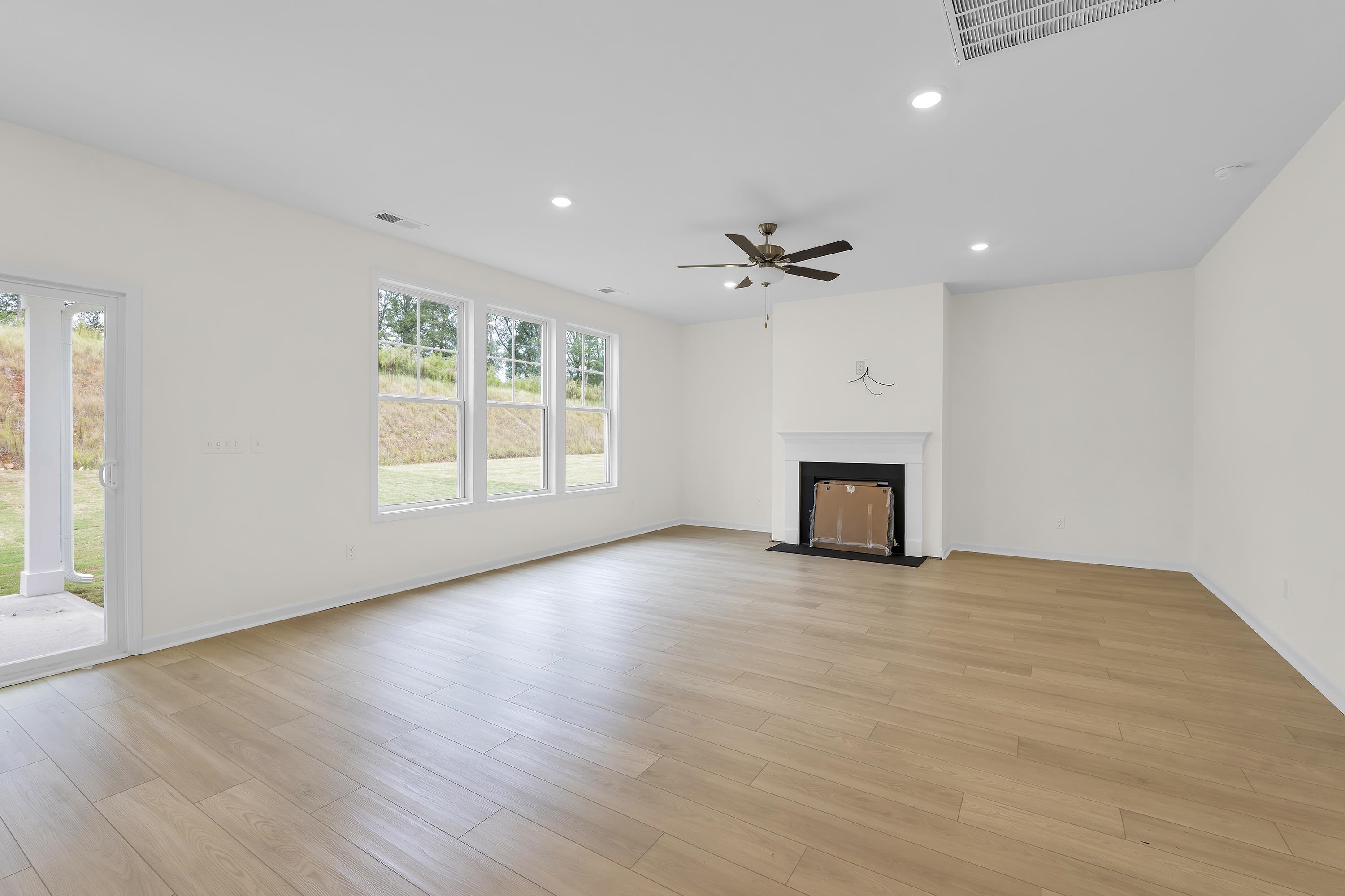144 Hunter Ridge Drive Boiling Springs, SC 29316 - Photo 6 of 26 Gallery Image 6