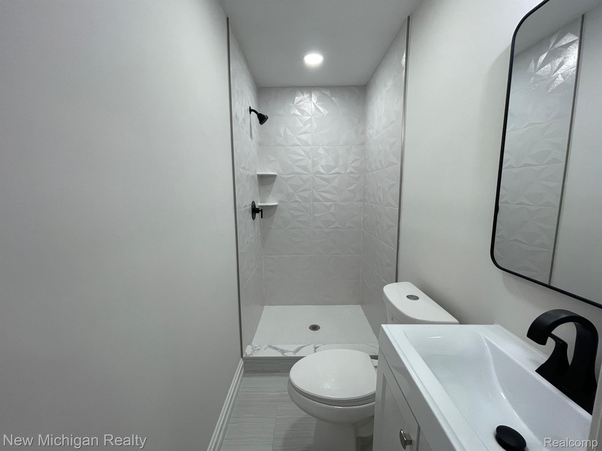 7679 Provincial Road Canton, MI 48187 - Photo 31 of 32 Bathroom 2
