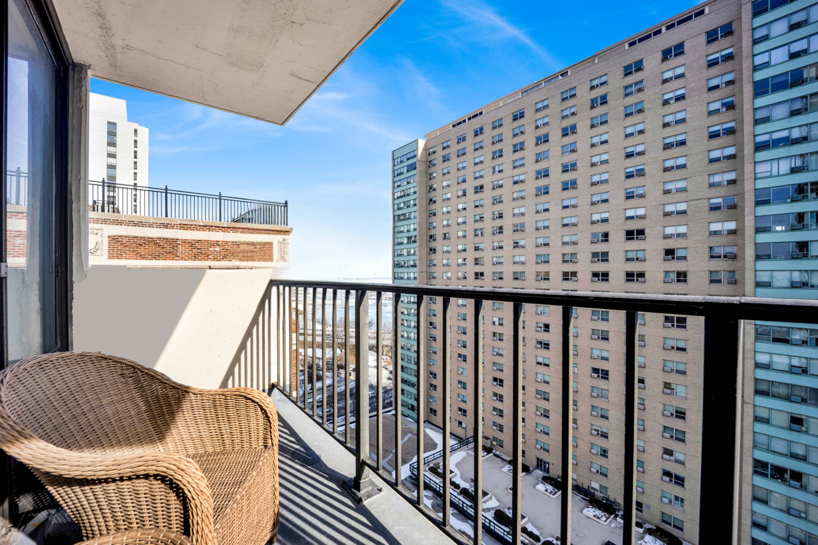 3150 North Sheridan Road, Unit 14A Chicago, IL 60657 - Photo 22 of 31 a view of balcony with wooden floor