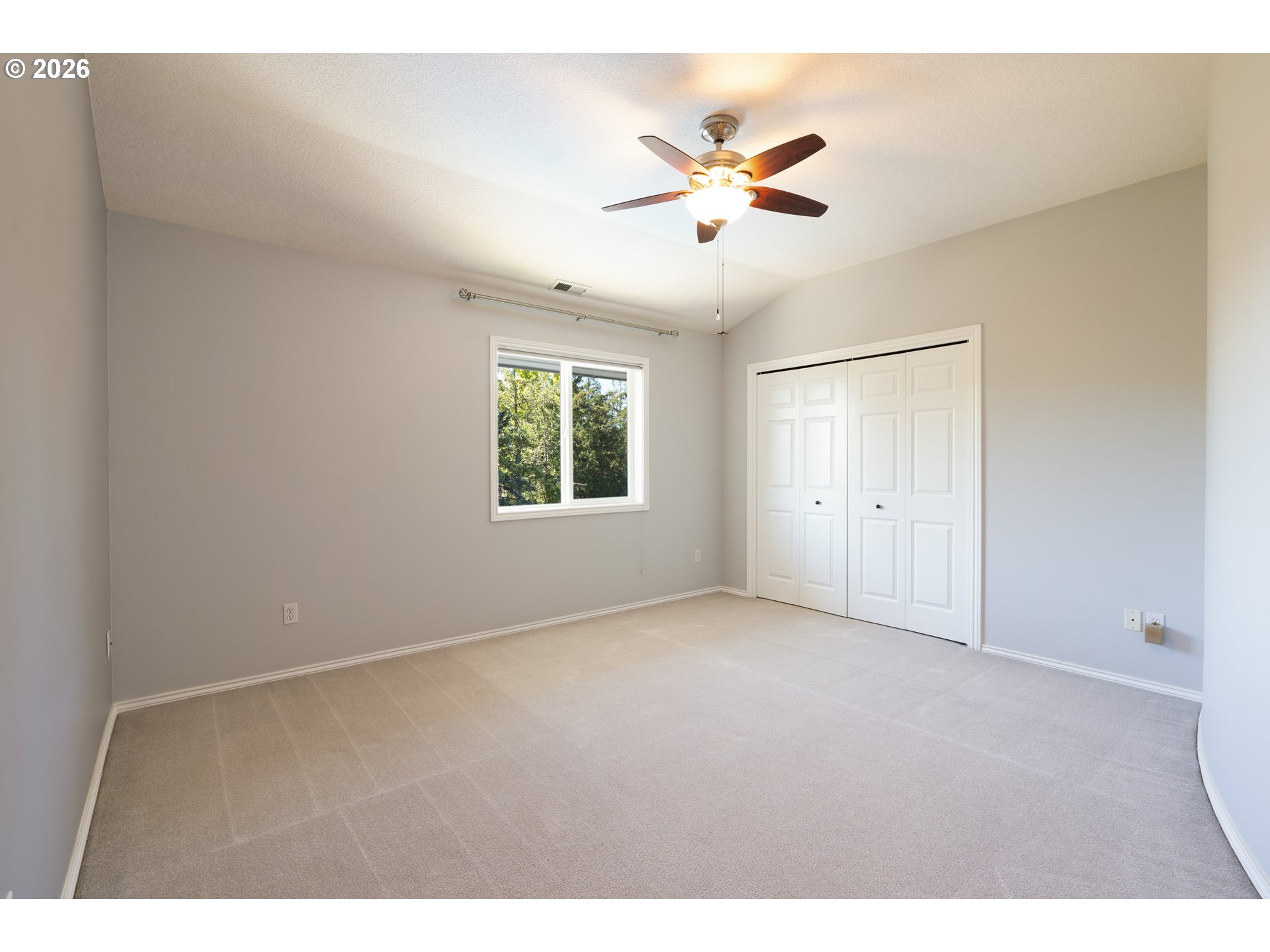15686 Southwest Pleasantview Court Portland, OR 97224 - Photo 27 of 40
