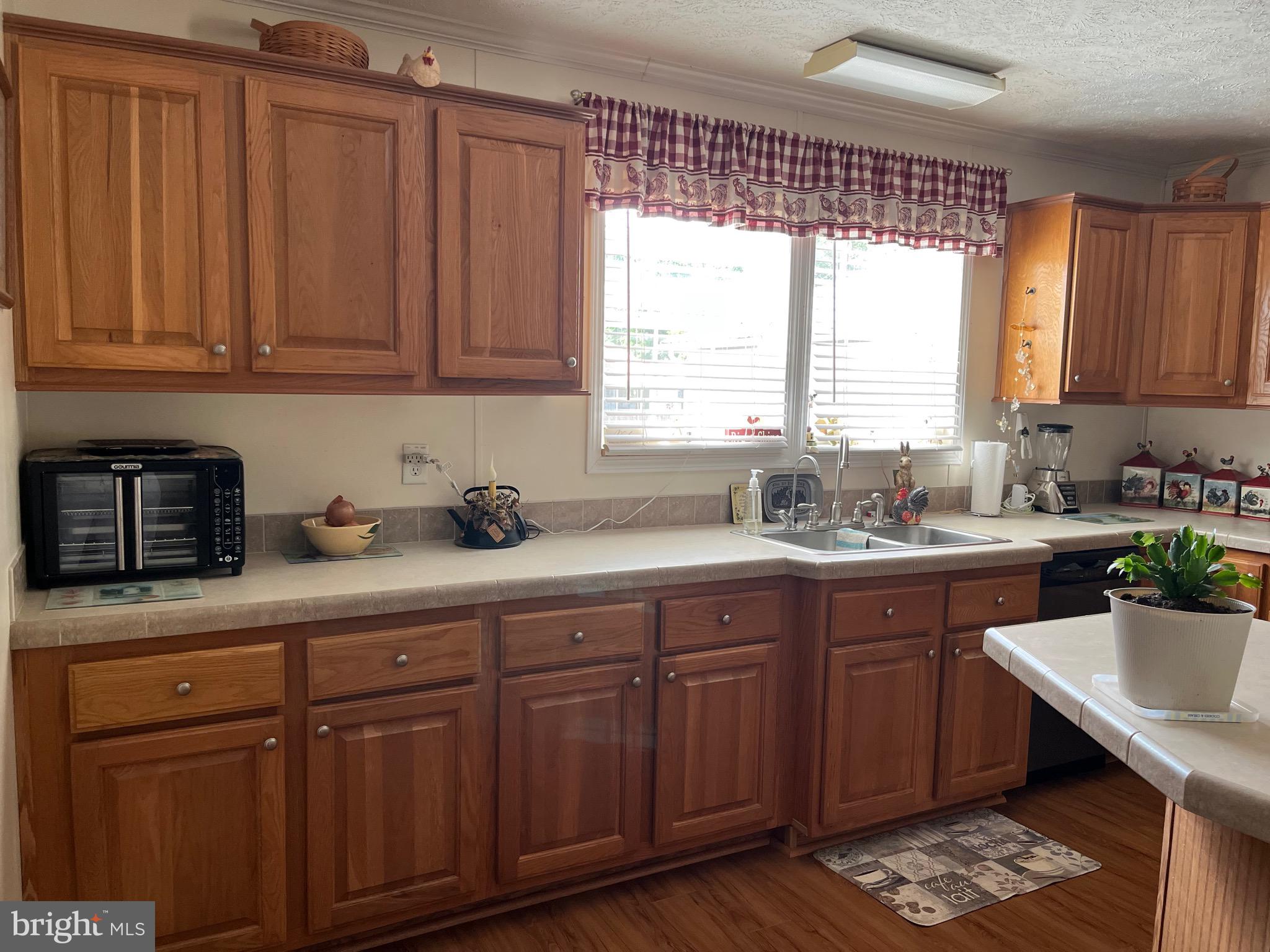 2407 Hunting Quarter Road Houston, DE 19954 - Photo 11 of 17 Ample kitchen cabinets