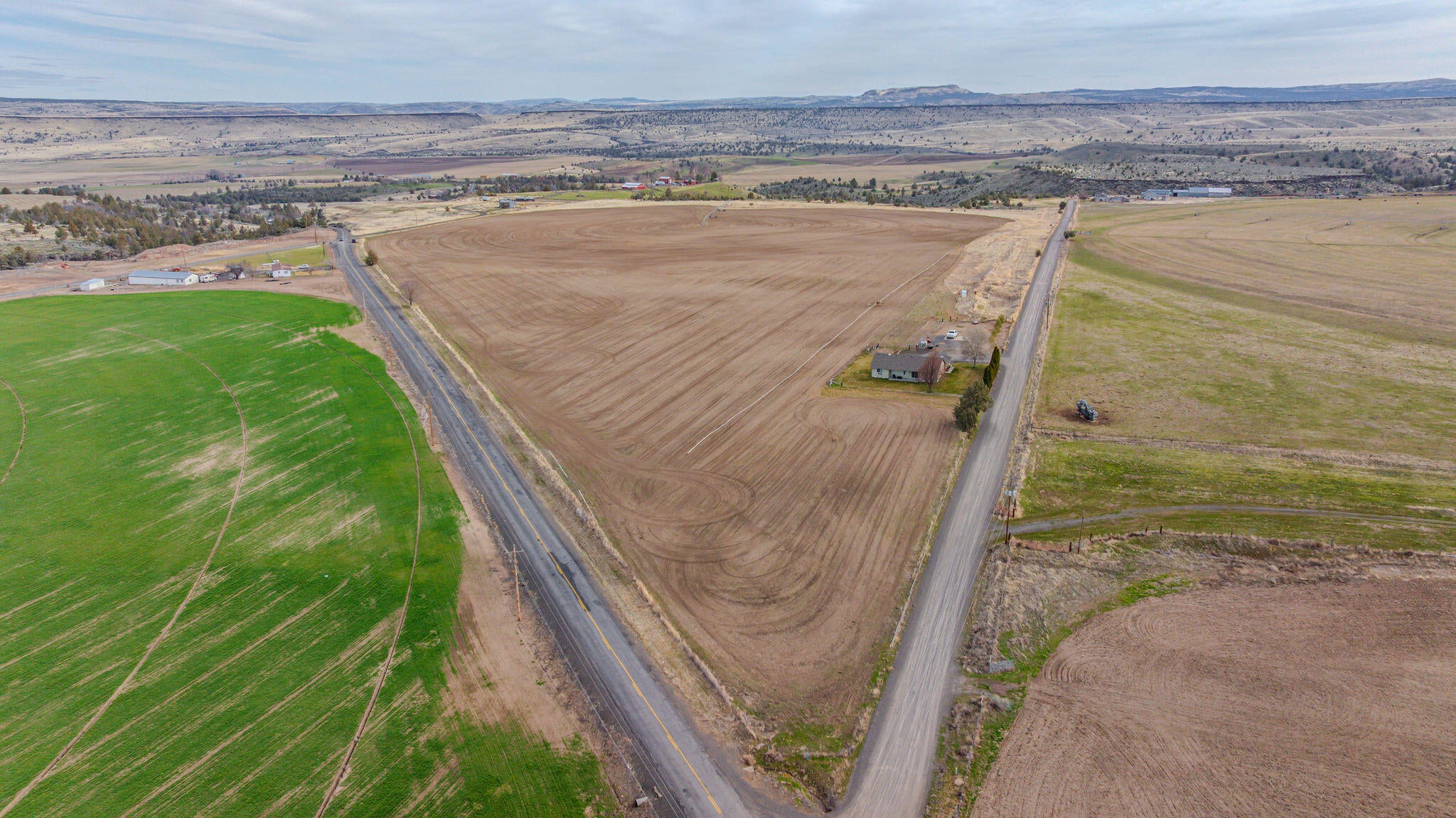 7507 Northeast Quaale Road Madras, OR 97741 - Photo 43 of 71 DJI_20250308102700_0107_D-HDR