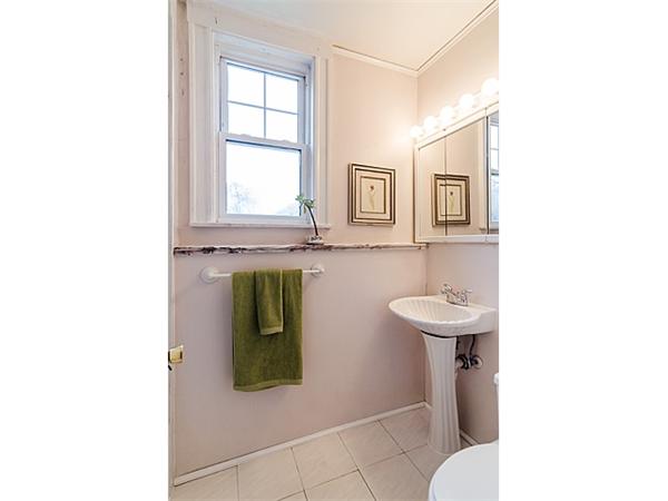 96 R Florian Street Boston, MA 02130 - Photo 14 of 17 Gallery Image 14