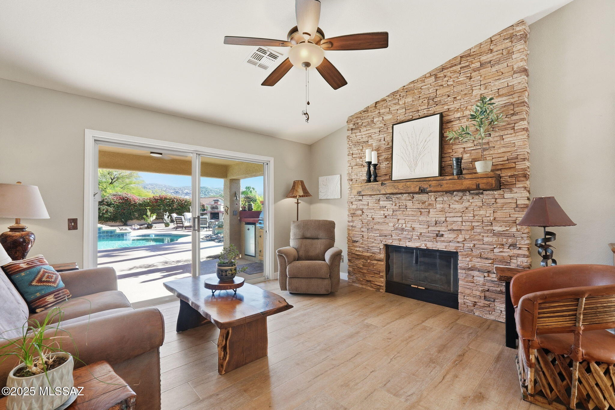 37467 South Ridgeview Boulevard Tucson, AZ 85739 - Photo 2 of 43