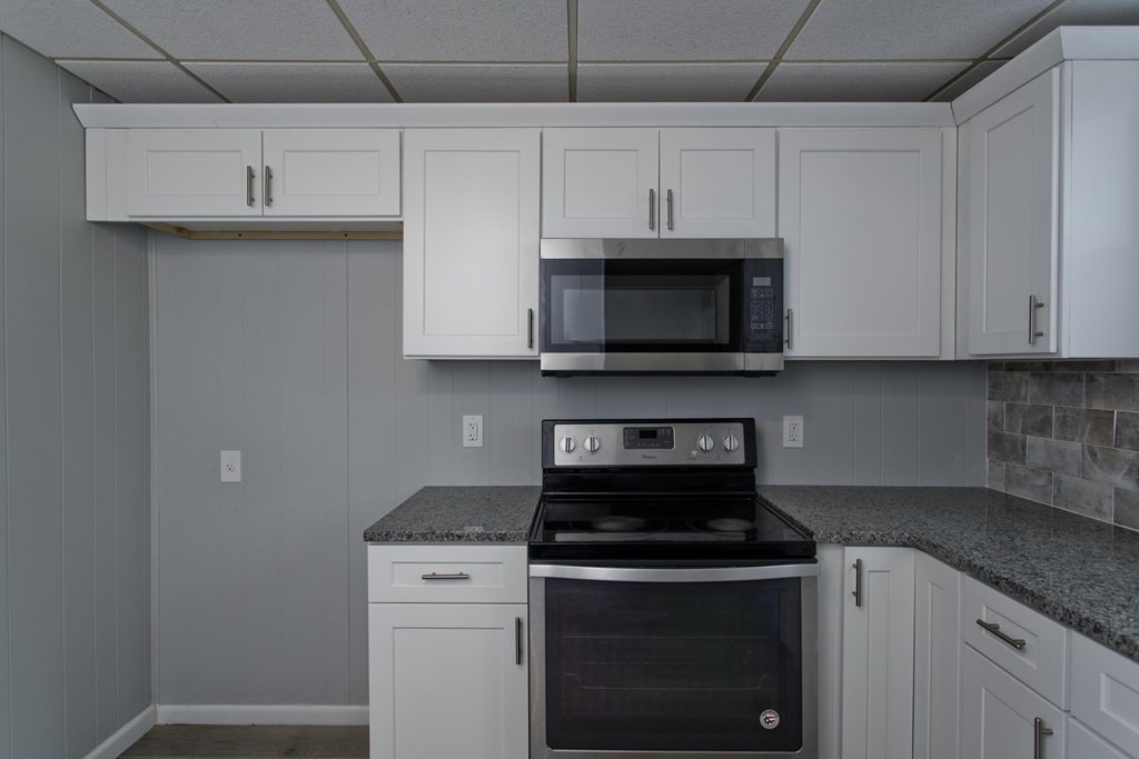 55 Lawndale Street Springfield, MA 01108 - Photo 23 of 42 Gallery Image 23
