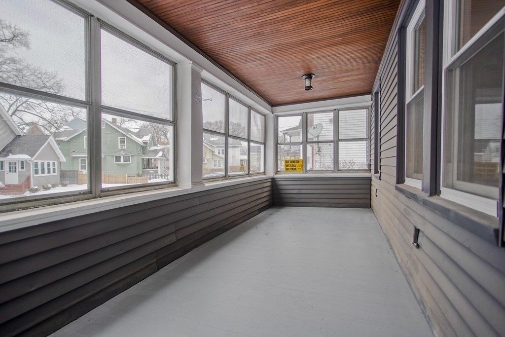 55 Lawndale Street Springfield, MA 01108 - Photo 10 of 42 Gallery Image 10