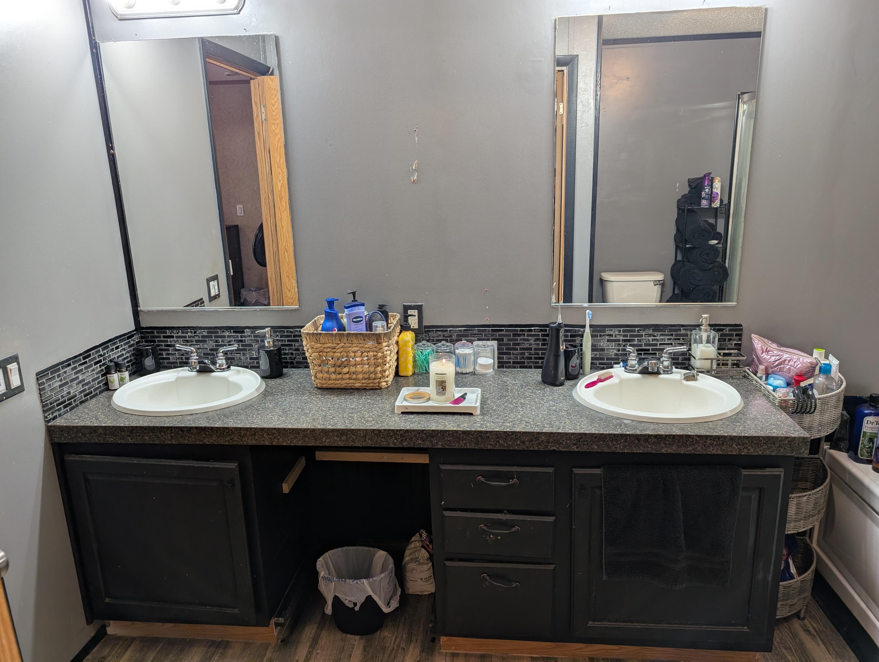 626 West River Road Muskegon, MI 49445 - Photo 22 of 28 River bath 3