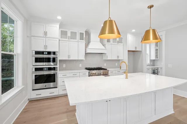 $949,000 | 2004 Sea Water Drive, Charleston, SC 29412