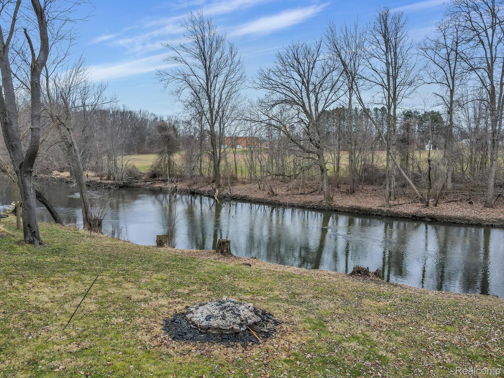 10716 Lehring Road Byron, MI 48418 - Photo 32 of 36 Gallery Image 32