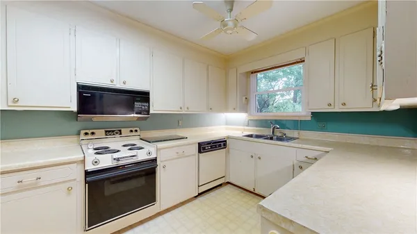 $359,900 | 105 East Brookwood Drive, Clemson, SC 29631