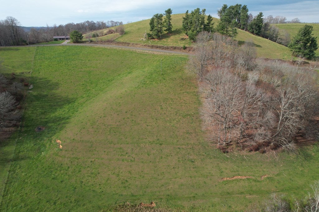 5549 Joy Ranch Road Fancy Gap, VA 24328 - Photo 13 of 38 Gallery Image 13
