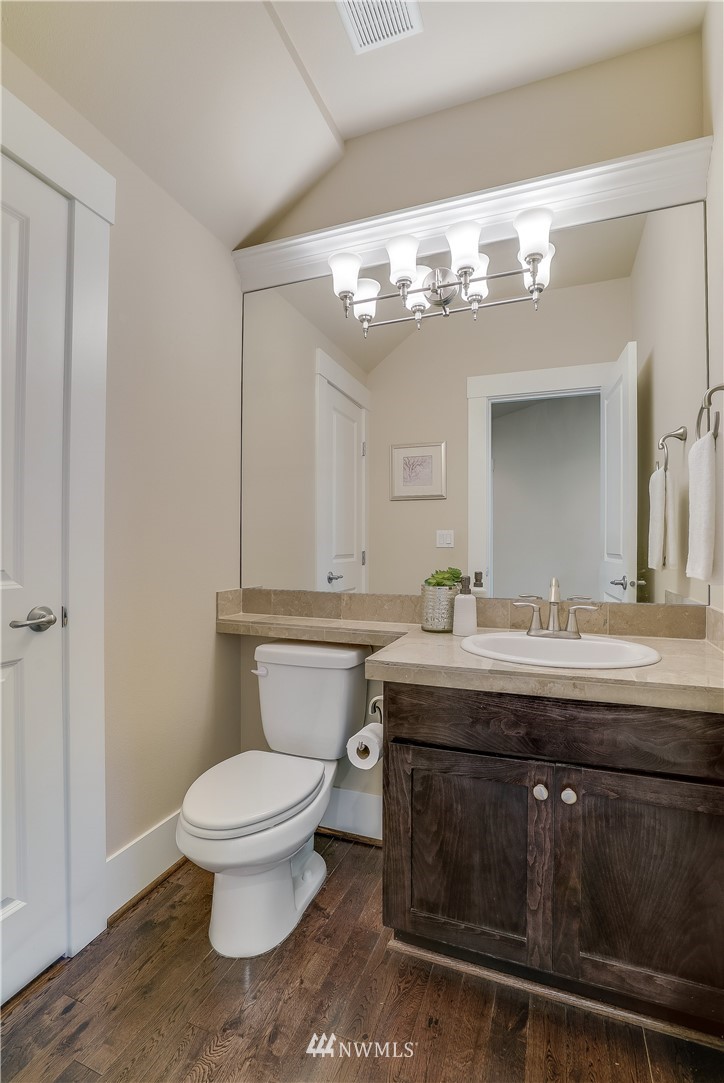 5221 Northeast 9th Place Renton, WA 98059 - Photo 14 of 25 Gallery Image 14
