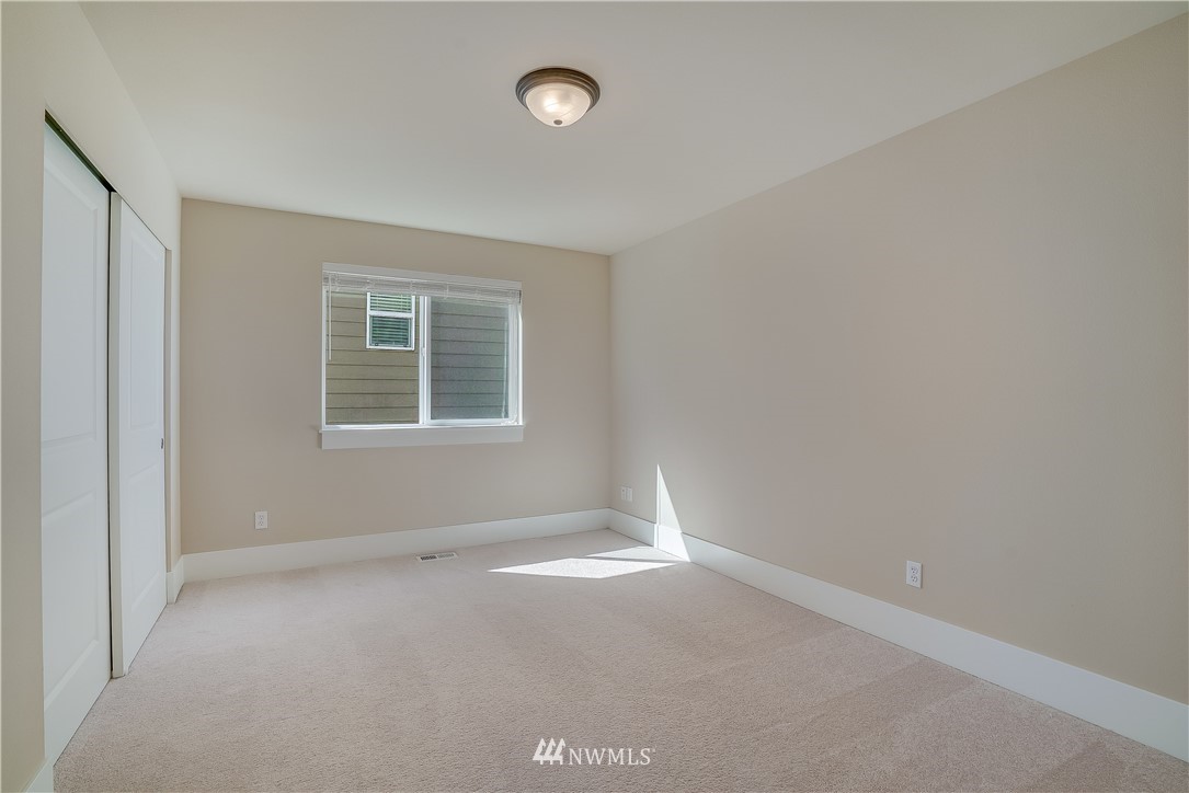 5221 Northeast 9th Place Renton, WA 98059 - Photo 21 of 25 Gallery Image 21
